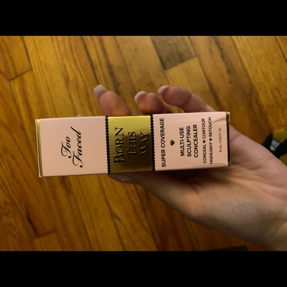 Born this way concealer in WARM BEIGE